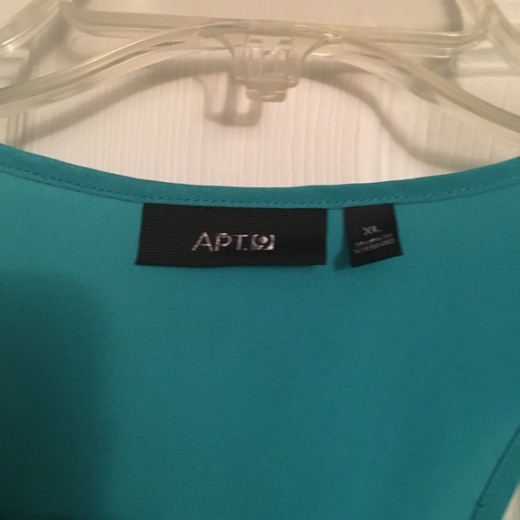 Silky teal tank top - Picture 2 of 2